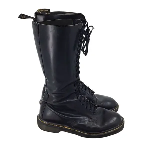 Dr. Martens 20-Eye Boots Womens Sz‎ US 10 Black Leather Combat England Vintage - Picture 2 of 9